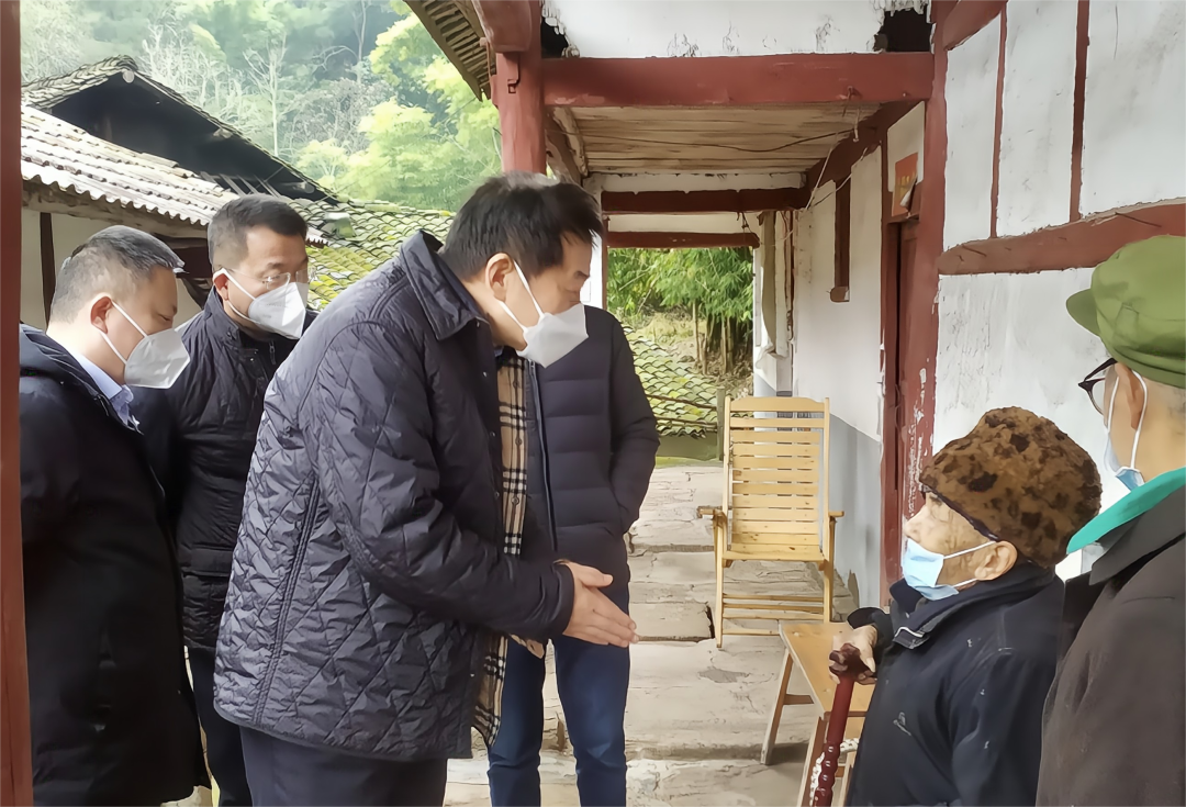 四川省庄闲游戏集团党委书记、董事长任丁率队赴嘉陵区开展帮扶工作